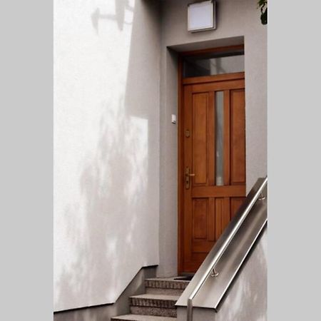 Modern Apartment In Tarnow Exterior photo
